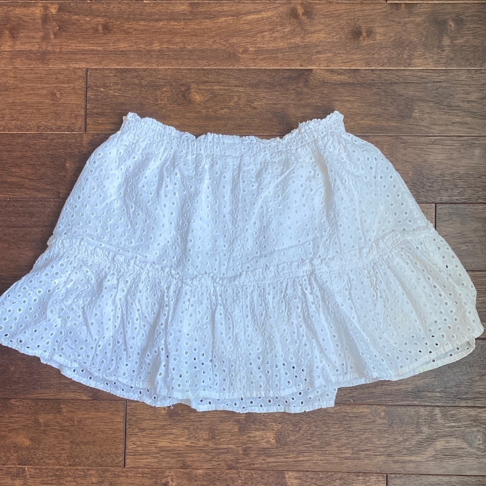 Adorable White Eyelet Skirt for Kids - Picture 7 of 7